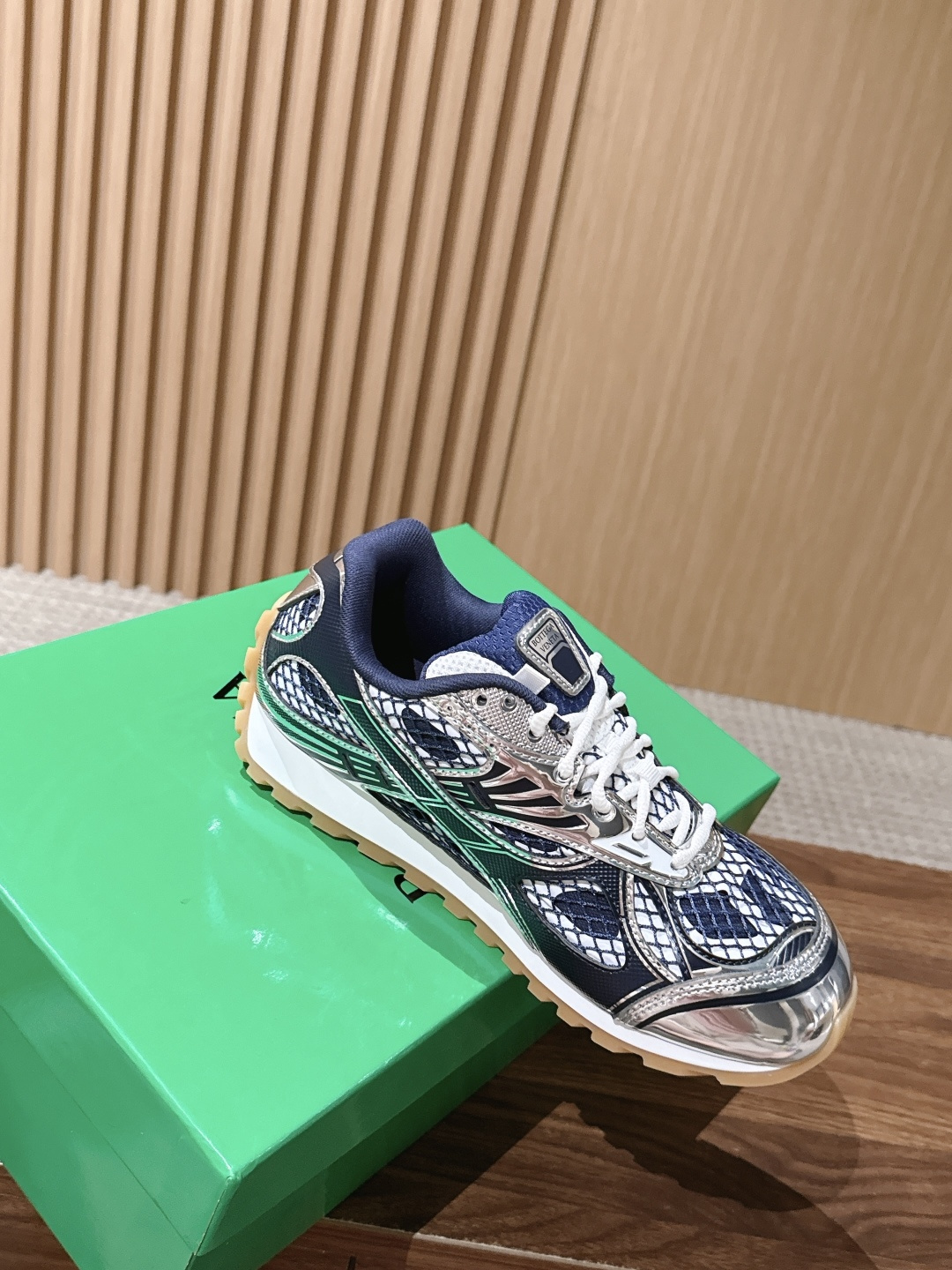 #情侣码 Bottega Veneta 葆蝶家运动鞋 王一博 同款 情侣款休闲鞋老爹鞋!Runner运动鞋!原版轻质科技 #情侣码 Bottega Veneta 葆蝶家运动鞋 王一博 同款 情侣款休闲鞋老爹鞋!Runner运动鞋!原版轻质科技