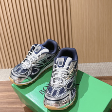 #情侣码 Bottega Veneta 葆蝶家运动鞋 王一博 同款 情侣款休闲鞋老爹鞋!Runner运动鞋!原版轻质科技 #情侣码 Bottega Veneta 葆蝶家运动鞋 王一博 同款 情侣款休闲鞋老爹鞋!Runner运动鞋!原版轻质科技