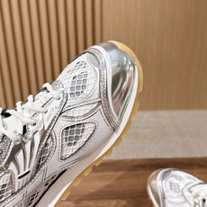 #情侣码 Bottega Veneta 葆蝶家运动鞋 王一博 同款 情侣款休闲鞋老爹鞋!Runner运动鞋!原版轻质科技 #情侣码 Bottega Veneta 葆蝶家运动鞋 王一博 同款 情侣款休闲鞋老爹鞋!Runner运动鞋!原版轻质科技