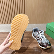 #情侣码 Bottega Veneta 葆蝶家运动鞋 王一博 同款 情侣款休闲鞋老爹鞋!Runner运动鞋!原版轻质科技 #情侣码 Bottega Veneta 葆蝶家运动鞋 王一博 同款 情侣款休闲鞋老爹鞋!Runner运动鞋!原版轻质科技