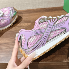 #情侣码 Bottega Veneta 葆蝶家运动鞋 王一博 同款 情侣款休闲鞋老爹鞋!Runner运动鞋!原版轻质科技 #情侣码 Bottega Veneta 葆蝶家运动鞋 王一博 同款 情侣款休闲鞋老爹鞋!Runner运动鞋!原版轻质科技