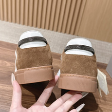 Brunello Cucinelli#布鲁内洛·库奇内利新款休闲运动鞋 匠心制作,每道工序都有专人验货,生产出了高品质的 Brunello Cucinelli#布鲁内洛·库奇内利新款休闲运动鞋 匠心制作,每道工序都有专人验货,生产出了高品质的