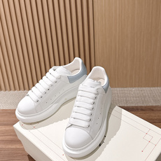 男+10 【浅蓝色皮尾】Alexander McQueen 麦昆当之无愧算是小白鞋里的经典之王 市面上做的人也确实不在 男+10 【浅蓝色皮尾】Alexander McQueen 麦昆当之无愧算是小白鞋里的经典之王 市面上做的人也确实不在