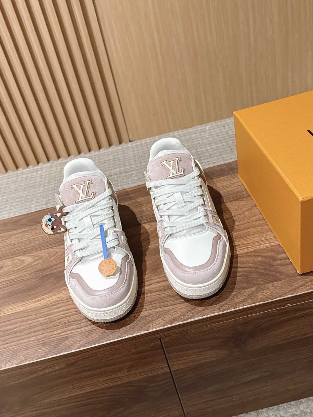 #情侣码 Louis Vuitton #路易威登休闲运动鞋 滑板鞋 经典回归每一个都不想错过!整个鞋身都有LVMonog #情侣码 Louis Vuitton #路易威登休闲运动鞋 滑板鞋 经典回归每一个都不想错过!整个鞋身都有LVMonog