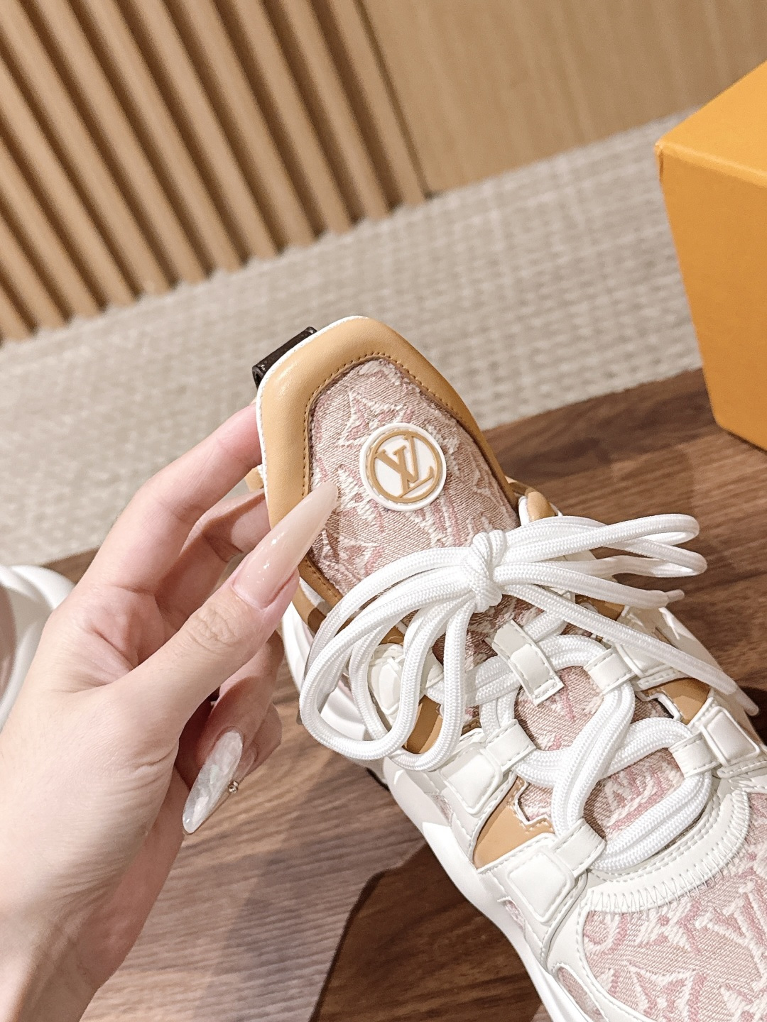 𝐋𝐕 𝐀𝐫𝐜𝐡𝐥𝐢𝐠𝐡𝐭# 路易威登#新配色老爹鞋 迪丽热巴 钟楚曦 宋妍霏都是老爹鞋的忠实粉丝 ~ 不断的新品系列加入 𝐋𝐕 𝐀𝐫𝐜𝐡𝐥𝐢𝐠𝐡𝐭# 路易威登#新配色老爹鞋 迪丽热巴 钟楚曦 宋妍霏都是老爹鞋的忠实粉丝 ~ 不断的新品系列加入