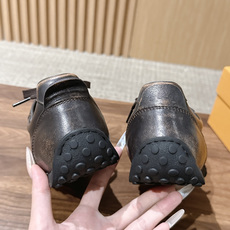 男+10 TOD'S 托德斯早秋新款复古拼色德训运动鞋 弥漫着慵懒怀旧的复古气息,巧妙的材质拼接塑造出丰富层次,褪去浮夸 男+10 TOD'S 托德斯早秋新款复古拼色德训运动鞋 弥漫着慵懒怀旧的复古气息,巧妙的材质拼接塑造出丰富层次,褪去浮夸
