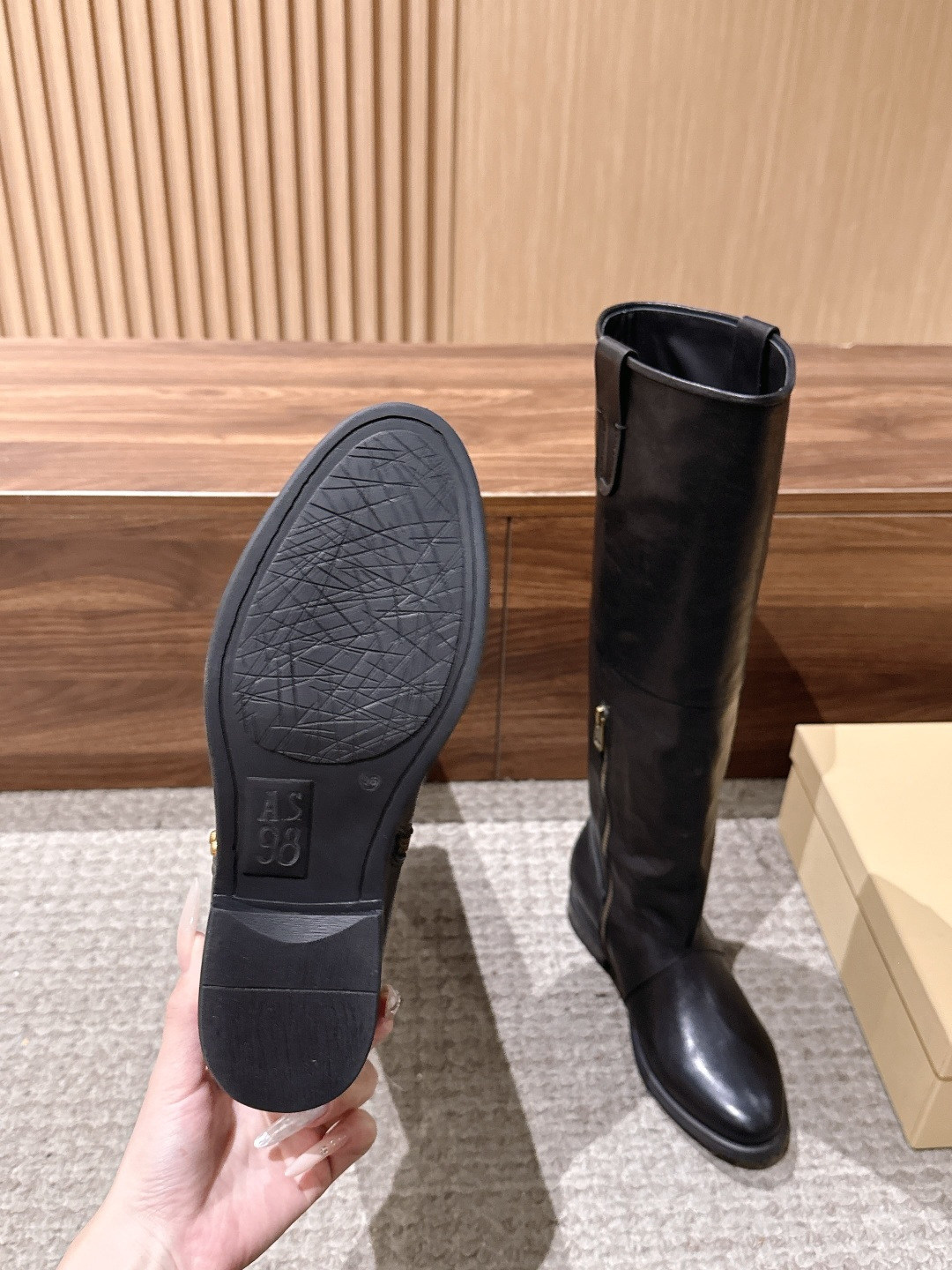 A.S.98 意大利品牌铆钉复古风 高筒靴骑士长靴 特定牛皮材质 真皮大底 原版开模定型底 Size：35-39/40订