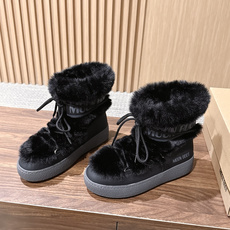 MOON BOOT秋冬新款毛边系带厚底雪地靴26ss 酷飒黑毛雪地靴|冬日氛围感天花板 哑光黑色靴身利落高级,靴口一圈蓬 MOON BOOT秋冬新款毛边系带厚底雪地靴26ss 酷飒黑毛雪地靴|冬日氛围感天花板 哑光黑色靴身利落高级,靴口一圈蓬