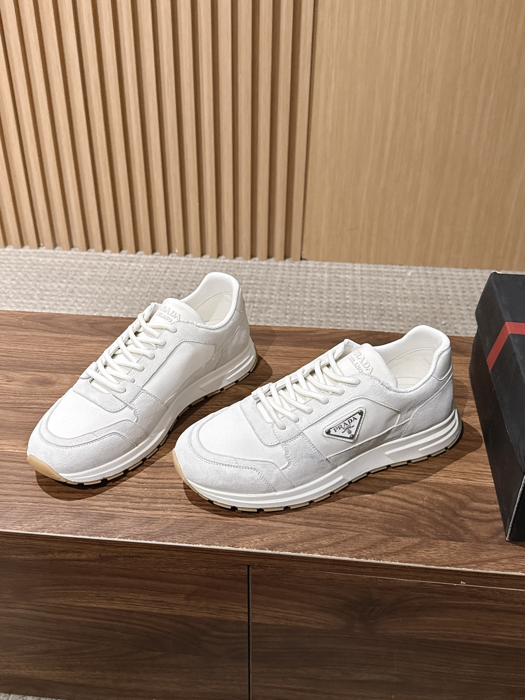 PRADA#普拉达男士三角标休闲运动鞋 特定帆布＋麂皮材质 时尚百搭 底厚4.5CM Size :39-44（38/45
