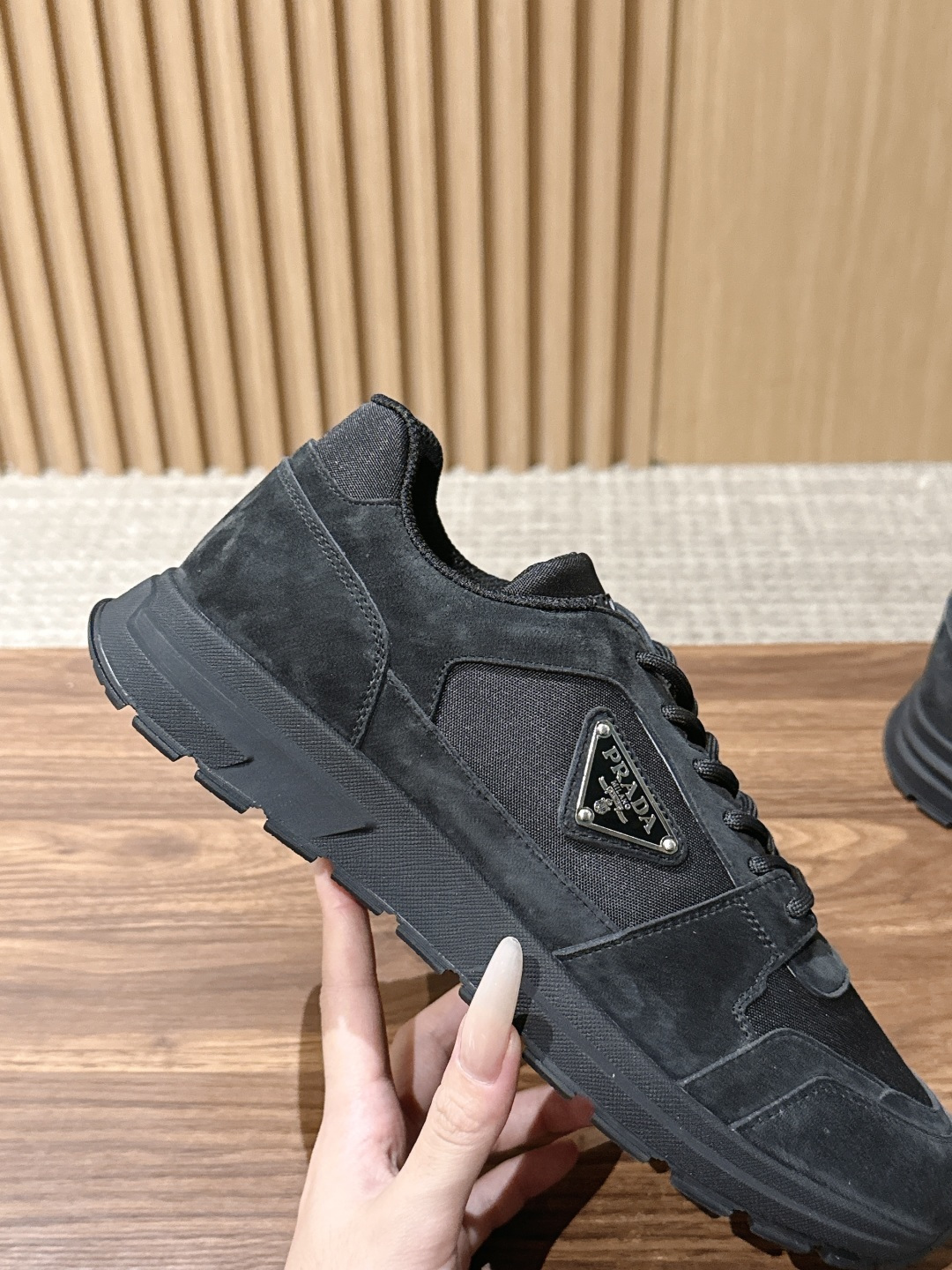 PRADA#普拉达男士三角标休闲运动鞋 特定帆布＋麂皮材质 时尚百搭 底厚4.5CM Size :39-44（38/45