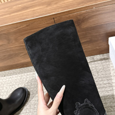 Dior Regency 系列|26FW秋冬骑士靴 短靴/长靴 秋日氛围感王牌选手✨Dior这只徽章骑士靴,把优雅 Dior Regency 系列|26FW秋冬骑士靴 短靴/长靴 秋日氛围感王牌选手✨Dior这只徽章骑士靴,把优雅