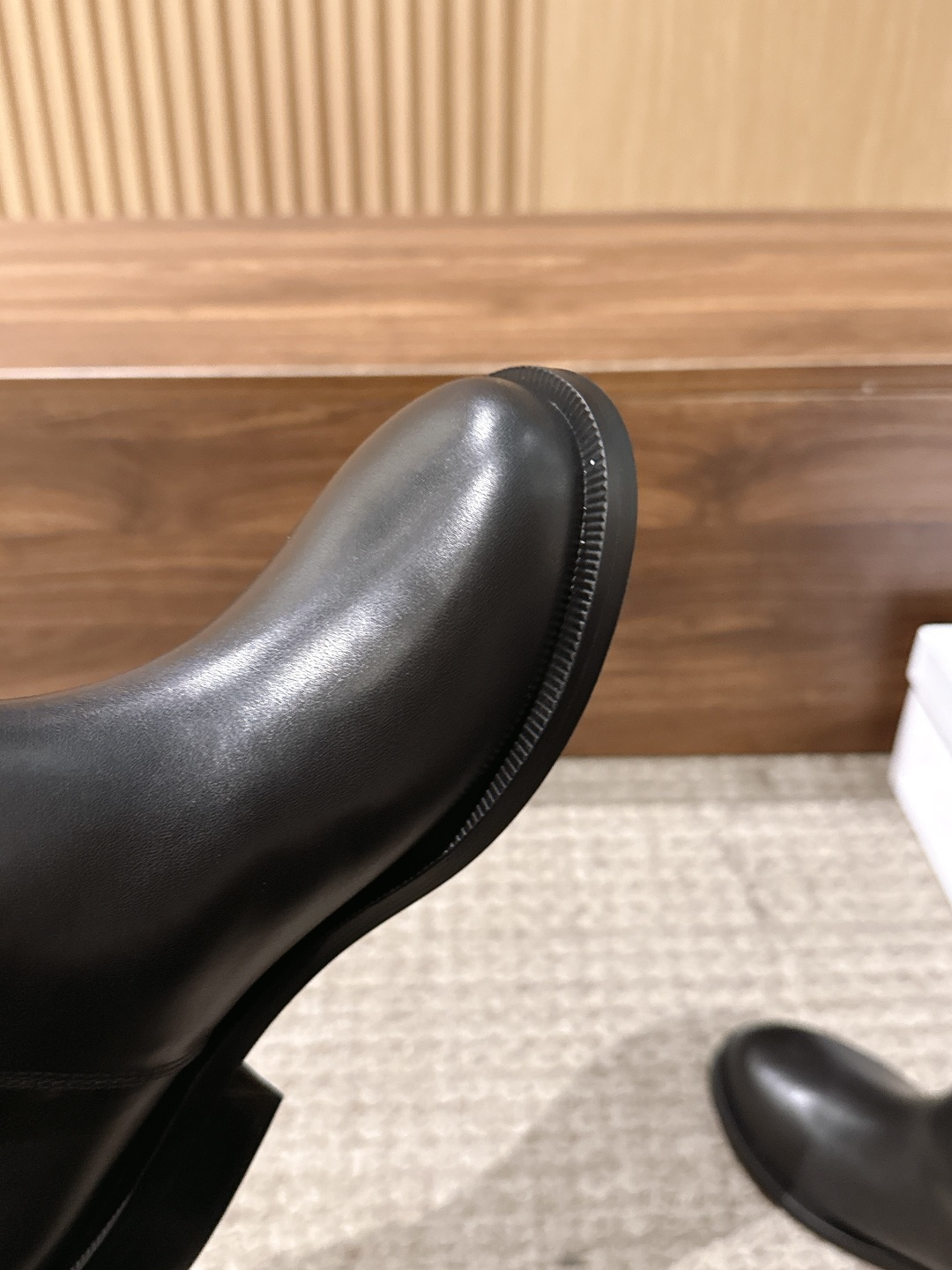 Dior Regency 系列|26FW秋冬骑士靴 短靴/长靴 秋日氛围感王牌选手✨Dior这只徽章骑士靴,把优雅 Dior Regency 系列|26FW秋冬骑士靴 短靴/长靴 秋日氛围感王牌选手✨Dior这只徽章骑士靴,把优雅
