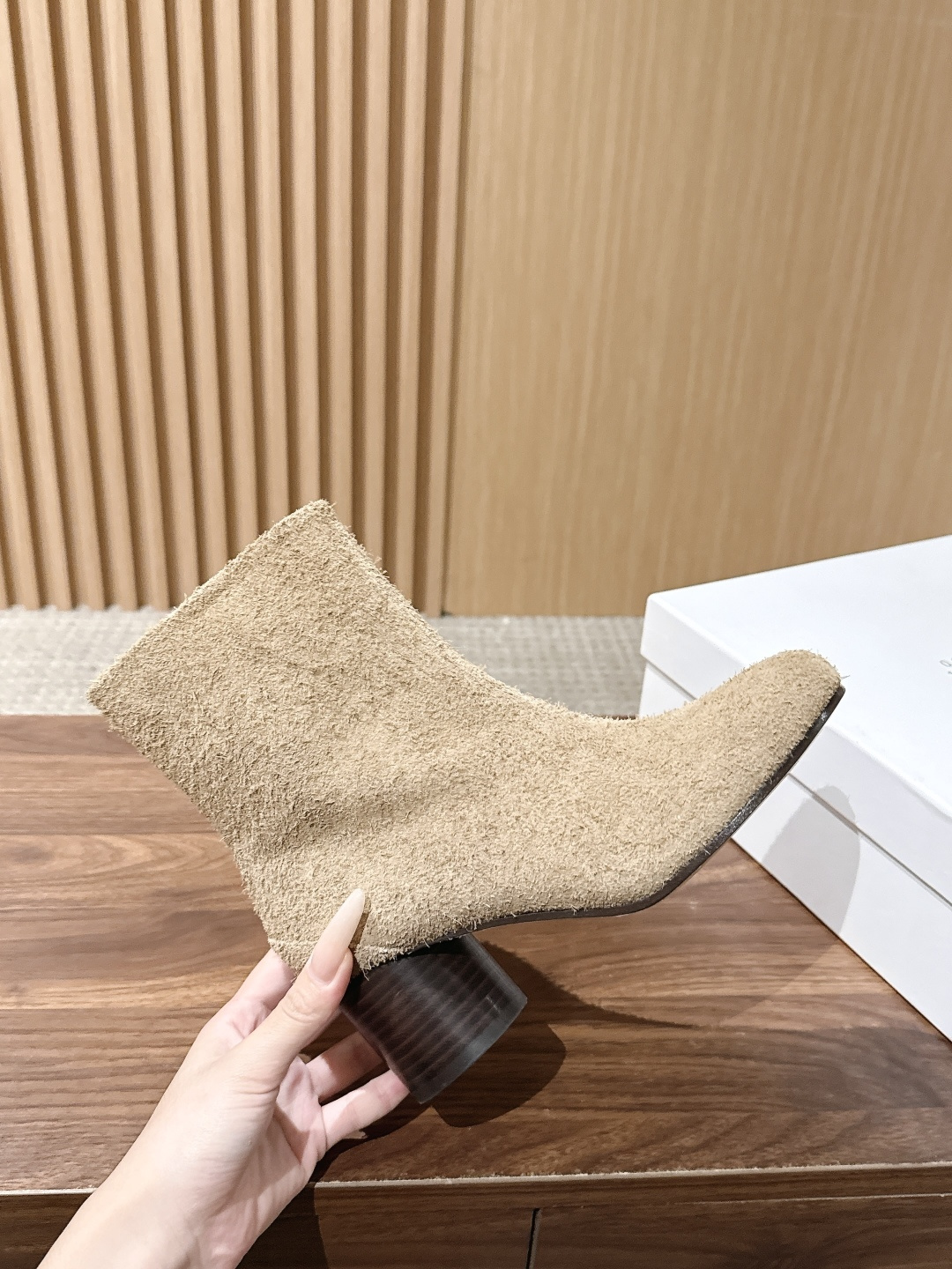 【莞产#6cm】Maison Margiela#马吉拉分趾经典分趾靴 辨识度极高,舒适度满分。 不会过时的决绝子单品 最 【莞产#6cm】Maison Margiela#马吉拉分趾经典分趾靴 辨识度极高,舒适度满分。 不会过时的决绝子单品 最