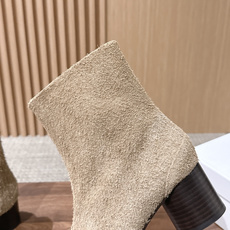 【莞产#6cm】Maison Margiela#马吉拉分趾经典分趾靴 辨识度极高,舒适度满分。 不会过时的决绝子单品 最 【莞产#6cm】Maison Margiela#马吉拉分趾经典分趾靴 辨识度极高,舒适度满分。 不会过时的决绝子单品 最