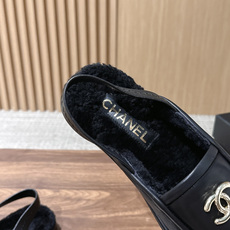 CHANEL 香奈儿秋冬新款羊毛玛丽珍平底鞋 第一眼看上就被种草了根据天气变化自由穿搭!套上袜套春夏秒变可爱单鞋!秒变 CHANEL 香奈儿秋冬新款羊毛玛丽珍平底鞋 第一眼看上就被种草了根据天气变化自由穿搭!套上袜套春夏秒变可爱单鞋!秒变
