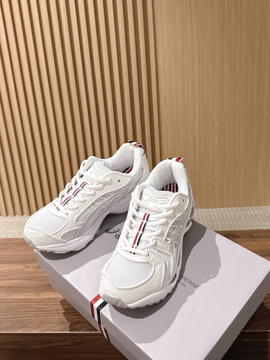 亚瑟士联名款来…… 26款重磅推出!!纯原 纯原Thom Browne&Asics联名款运动鞋! Thom B 亚瑟士联名款来…… 26款重磅推出!!纯原 纯原Thom Browne&Asics联名款运动鞋! Thom B