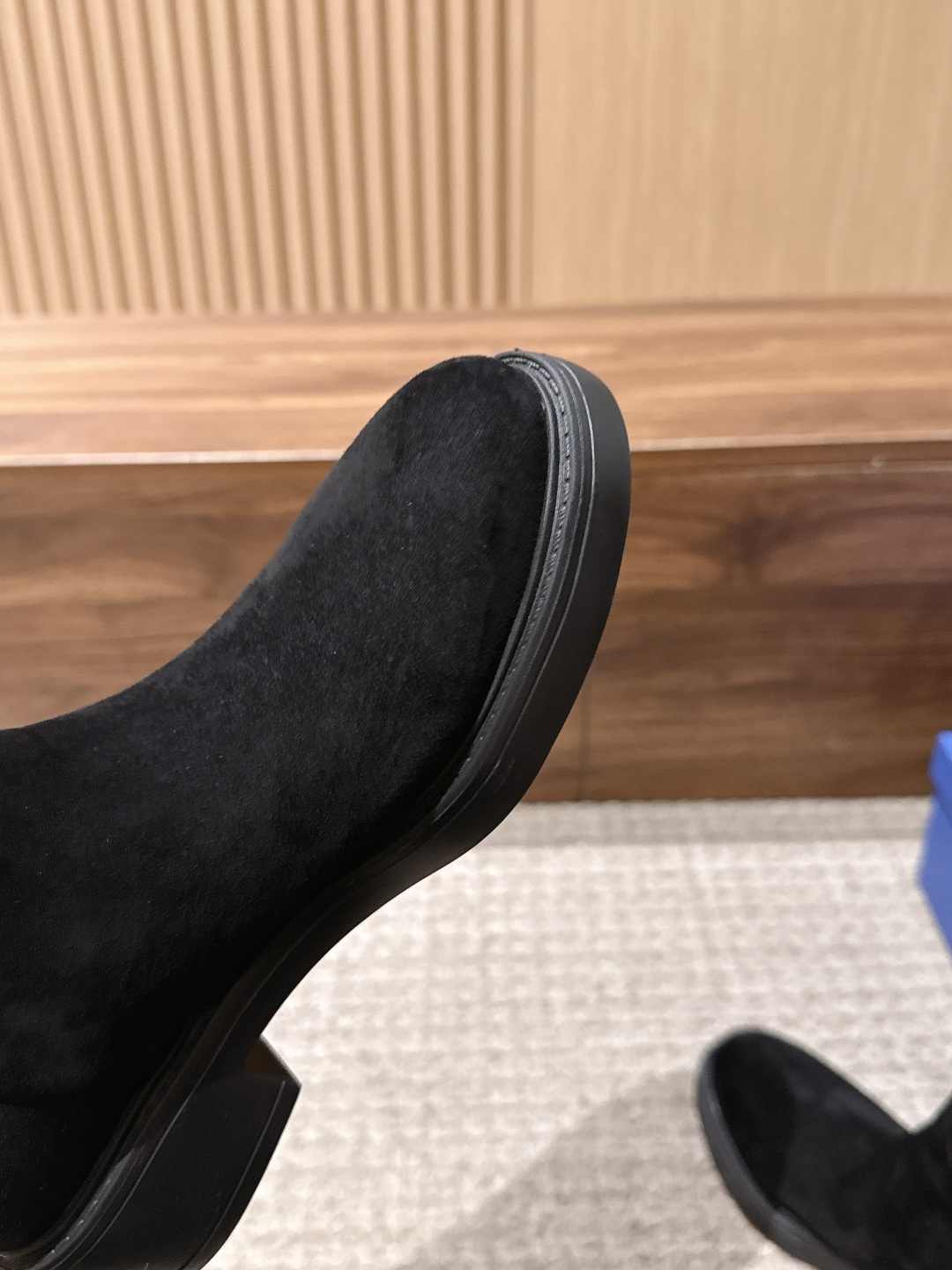 Stuart Weitzman SW5050｜杨幂同款过膝长靴✨   年度封神的SW5050经典款上新啦，妥妥的明星网红