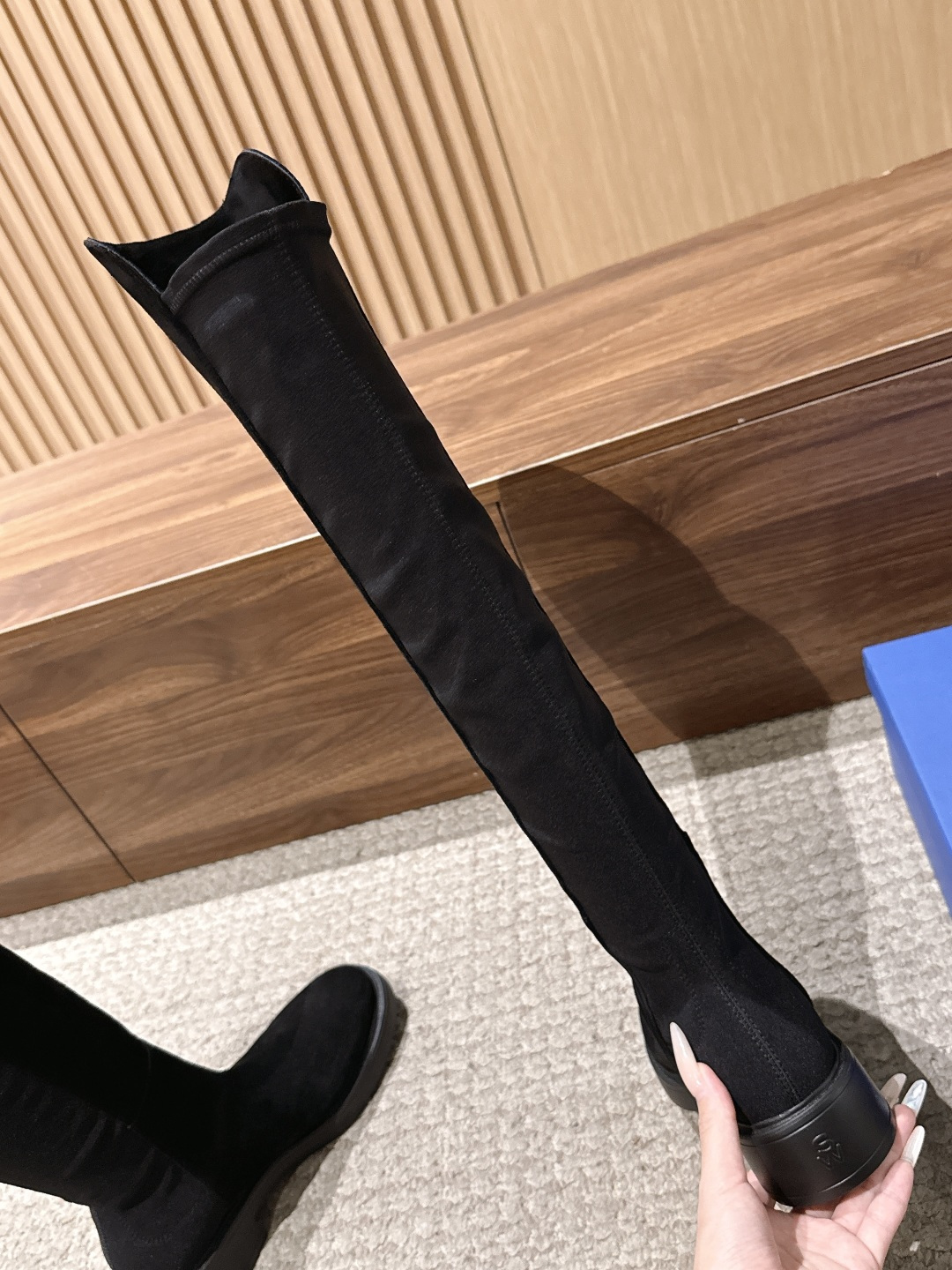 Stuart Weitzman SW5050｜杨幂同款过膝长靴✨   年度封神的SW5050经典款上新啦，妥妥的明星网红