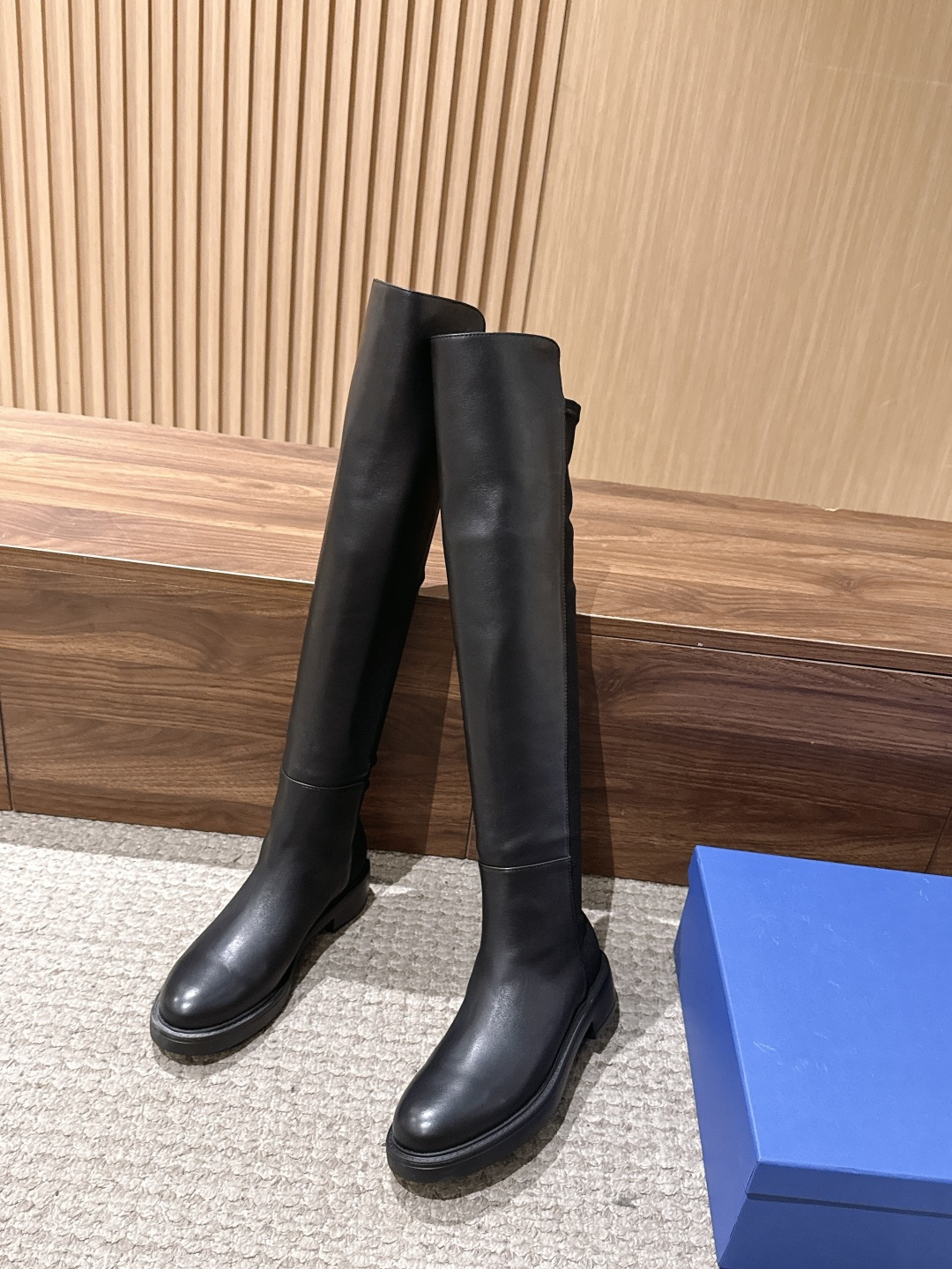 Stuart Weitzman SW5050|杨幂同款过膝长靴✨ 年度封神的SW5050经典款上新啦,妥妥的明星网红 Stuart Weitzman SW5050|杨幂同款过膝长靴✨ 年度封神的SW5050经典款上新啦,妥妥的明星网红