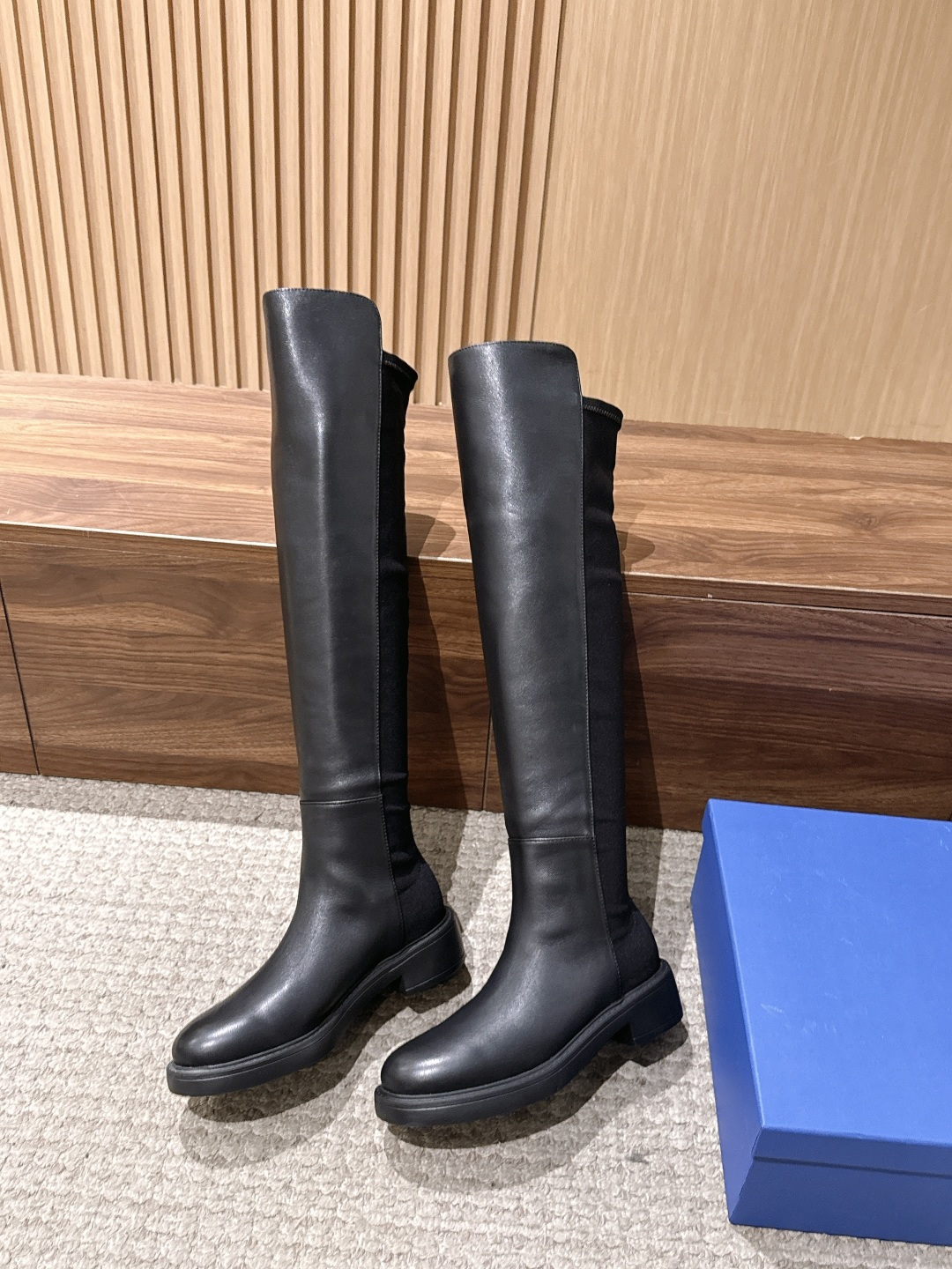 Stuart Weitzman SW5050|杨幂同款过膝长靴✨ 年度封神的SW5050经典款上新啦,妥妥的明星网红 Stuart Weitzman SW5050|杨幂同款过膝长靴✨ 年度封神的SW5050经典款上新啦,妥妥的明星网红