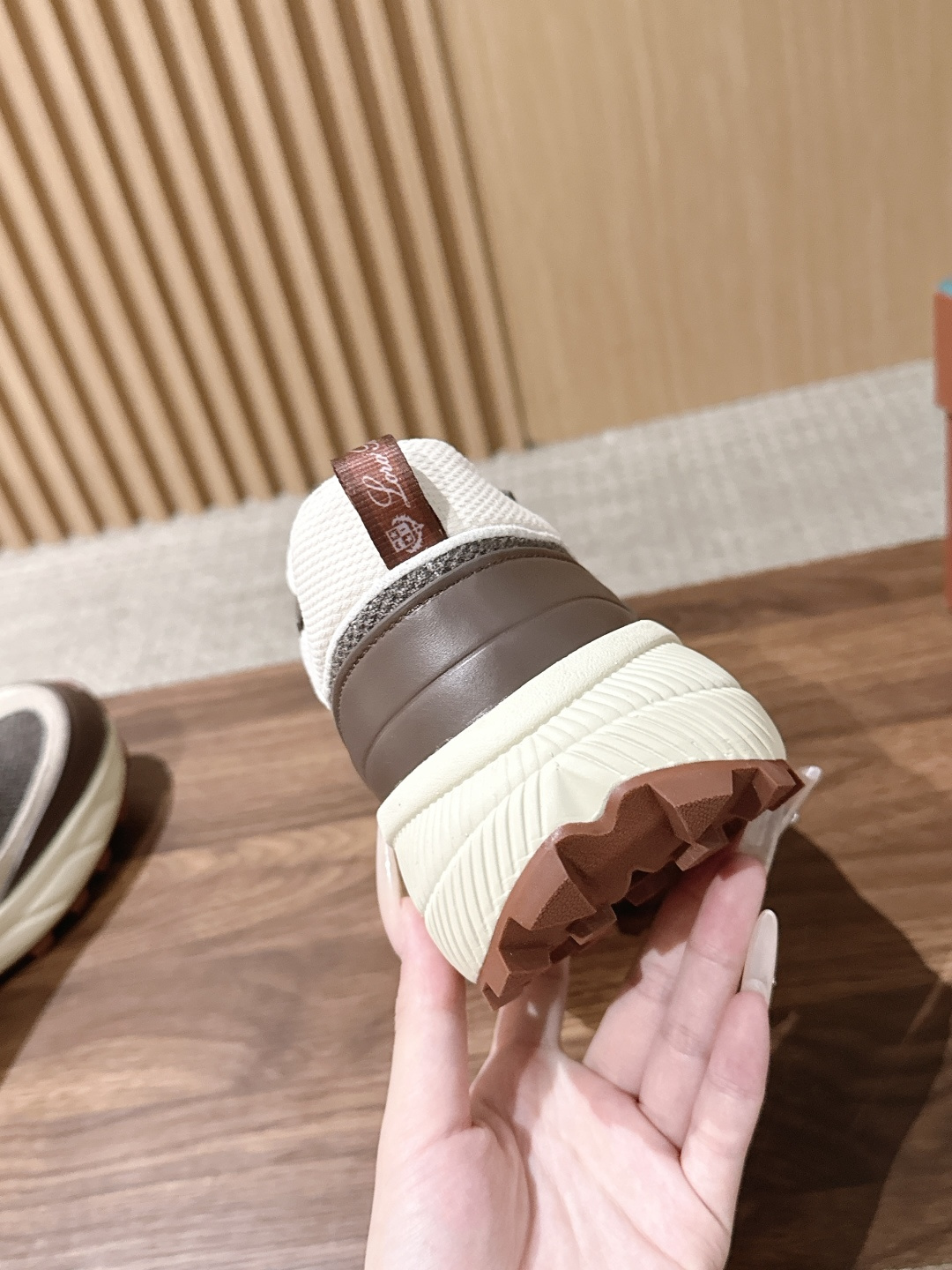 Loro Piana Mera Trail Walk 男士运动鞋 兼顾户外机能质感与意式低调奢华,LP这双Mera Tr Loro Piana Mera Trail Walk 男士运动鞋 兼顾户外机能质感与意式低调奢华,LP这双Mera Tr