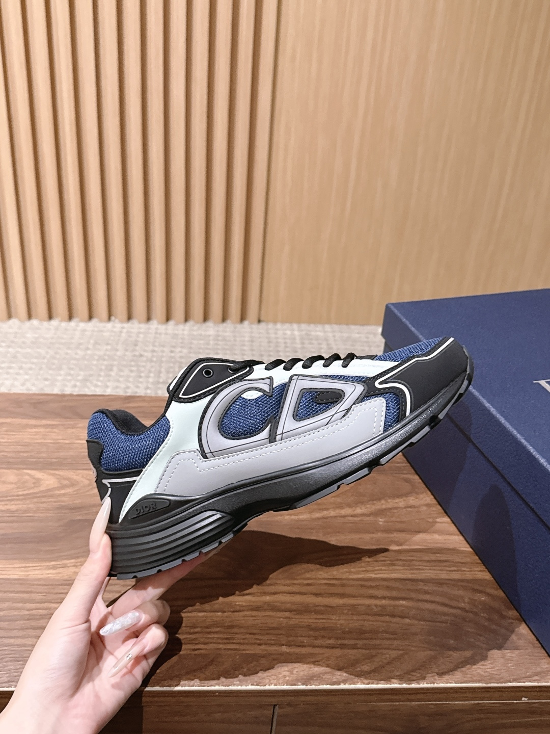 𝐂𝐇𝐑𝐈𝐒𝐓𝐈𝐀𝐍 𝐃𝐈𝐎𝐑 𝐁𝟯𝟬 迪奥火爆情侣休闲鞋【撞脸NB?现已是D奥B30】时代 顺应复古市场趋势的「Dad 𝐂𝐇𝐑𝐈𝐒𝐓𝐈𝐀𝐍 𝐃𝐈𝐎𝐑 𝐁𝟯𝟬 迪奥火爆情侣休闲鞋【撞脸NB?现已是D奥B30】时代 顺应复古市场趋势的「Dad