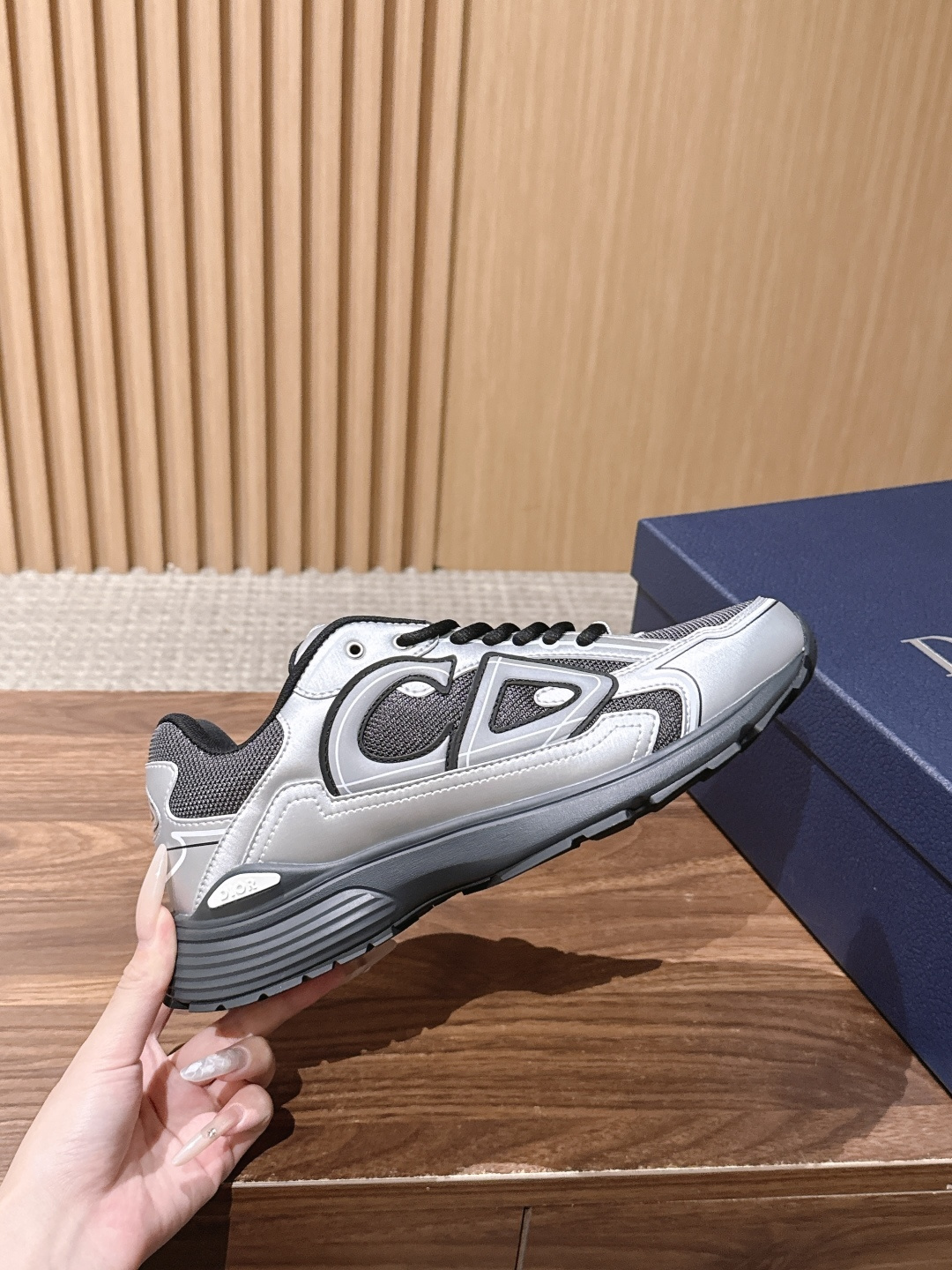 𝐂𝐇𝐑𝐈𝐒𝐓𝐈𝐀𝐍 𝐃𝐈𝐎𝐑 𝐁𝟯𝟬 迪奥火爆情侣休闲鞋【撞脸NB?现已是D奥B30】时代 顺应复古市场趋势的「Dad 𝐂𝐇𝐑𝐈𝐒𝐓𝐈𝐀𝐍 𝐃𝐈𝐎𝐑 𝐁𝟯𝟬 迪奥火爆情侣休闲鞋【撞脸NB?现已是D奥B30】时代 顺应复古市场趋势的「Dad