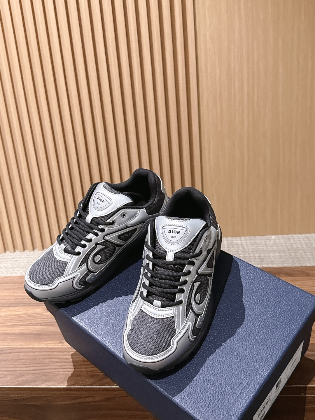 𝐂𝐇𝐑𝐈𝐒𝐓𝐈𝐀𝐍 𝐃𝐈𝐎𝐑 𝐁𝟯𝟬 迪奥火爆情侣休闲鞋【撞脸NB?现已是D奥B30】时代 顺应复古市场趋势的「Dad 𝐂𝐇𝐑𝐈𝐒𝐓𝐈𝐀𝐍 𝐃𝐈𝐎𝐑 𝐁𝟯𝟬 迪奥火爆情侣休闲鞋【撞脸NB?现已是D奥B30】时代 顺应复古市场趋势的「Dad