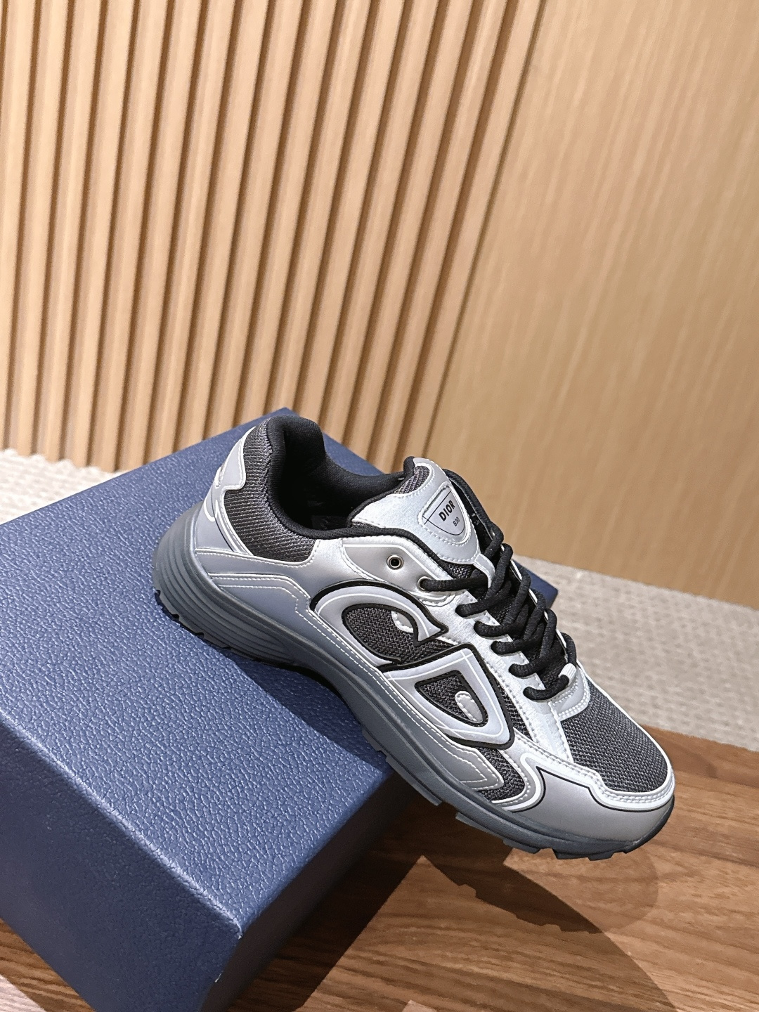 𝐂𝐇𝐑𝐈𝐒𝐓𝐈𝐀𝐍 𝐃𝐈𝐎𝐑 𝐁𝟯𝟬 迪奥火爆情侣休闲鞋【撞脸NB?现已是D奥B30】时代 顺应复古市场趋势的「Dad 𝐂𝐇𝐑𝐈𝐒𝐓𝐈𝐀𝐍 𝐃𝐈𝐎𝐑 𝐁𝟯𝟬 迪奥火爆情侣休闲鞋【撞脸NB?现已是D奥B30】时代 顺应复古市场趋势的「Dad