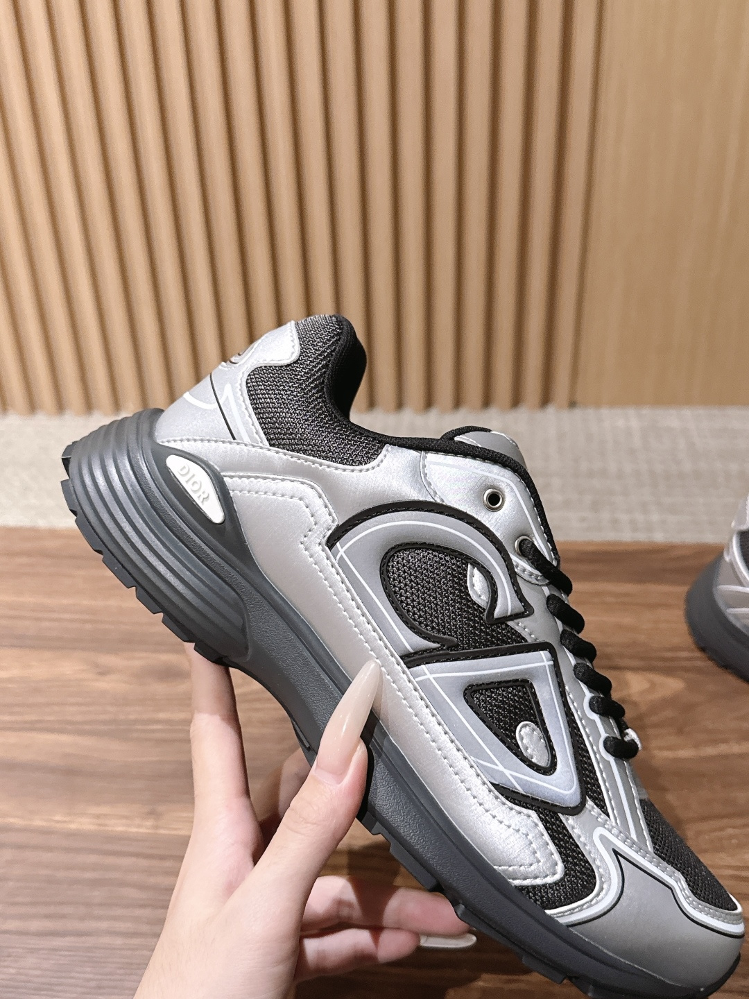 𝐂𝐇𝐑𝐈𝐒𝐓𝐈𝐀𝐍 𝐃𝐈𝐎𝐑 𝐁𝟯𝟬 迪奥火爆情侣休闲鞋【撞脸NB?现已是D奥B30】时代 顺应复古市场趋势的「Dad 𝐂𝐇𝐑𝐈𝐒𝐓𝐈𝐀𝐍 𝐃𝐈𝐎𝐑 𝐁𝟯𝟬 迪奥火爆情侣休闲鞋【撞脸NB?现已是D奥B30】时代 顺应复古市场趋势的「Dad