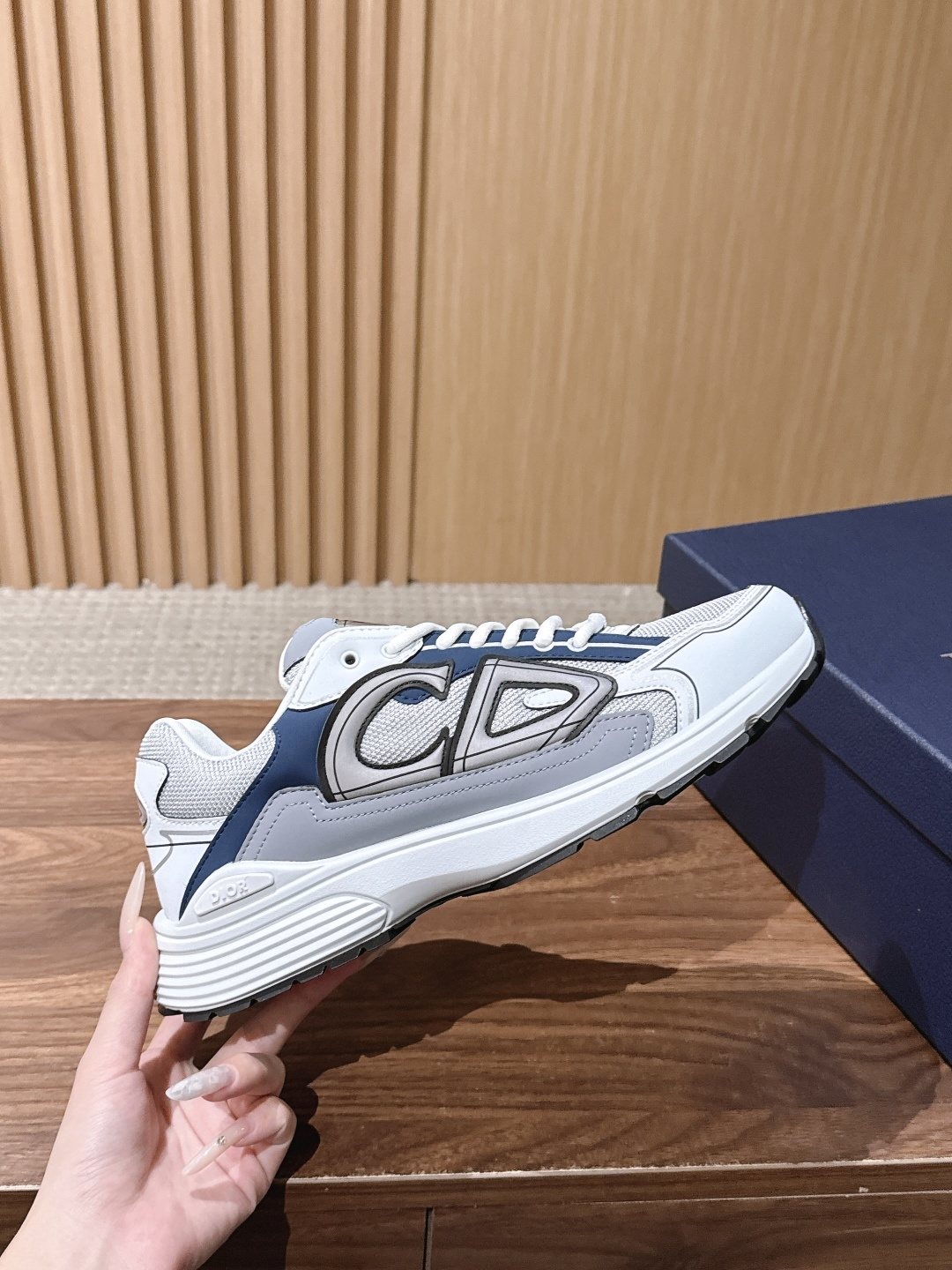𝐂𝐇𝐑𝐈𝐒𝐓𝐈𝐀𝐍 𝐃𝐈𝐎𝐑 𝐁𝟯𝟬 迪奥火爆情侣休闲鞋【撞脸NB?现已是D奥B30】时代 顺应复古市场趋势的「Dad 𝐂𝐇𝐑𝐈𝐒𝐓𝐈𝐀𝐍 𝐃𝐈𝐎𝐑 𝐁𝟯𝟬 迪奥火爆情侣休闲鞋【撞脸NB?现已是D奥B30】时代 顺应复古市场趋势的「Dad