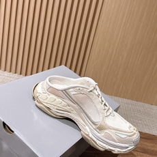 【顶级】Balenciaga Triple S.2 Gradient独有的松弛先锋感 这双鞋把复古做旧和未来感老爹鞋玩明 【顶级】Balenciaga Triple S.2 Gradient独有的松弛先锋感 这双鞋把复古做旧和未来感老爹鞋玩明