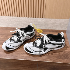 Balenciaga Radar 巴黎世家新款休闲运动鞋狠狠拿捏了 这双鞋把千禧复古和未来科技感焊在了一起 流线型鞋身+ Balenciaga Radar 巴黎世家新款休闲运动鞋狠狠拿捏了 这双鞋把千禧复古和未来科技感焊在了一起 流线型鞋身+