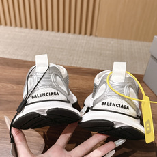 【顶级】 Balenciaga 巴黎世家 CIRCUIT 男士运动鞋12代半布面老爹鞋出货 延续潮流跑鞋做旧老爹鞋,鞋身 【顶级】 Balenciaga 巴黎世家 CIRCUIT 男士运动鞋12代半布面老爹鞋出货 延续潮流跑鞋做旧老爹鞋,鞋身