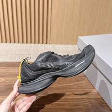 【顶级】 Balenciaga 巴黎世家 CIRCUIT 男士运动鞋12代半布面老爹鞋出货 延续潮流跑鞋做旧老爹鞋,鞋身 【顶级】 Balenciaga 巴黎世家 CIRCUIT 男士运动鞋12代半布面老爹鞋出货 延续潮流跑鞋做旧老爹鞋,鞋身