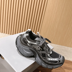 Balenciaga 10XL# 巴黎世家新款运动鞋强势出货 重工打造 所有配件均通过定做出产正品裁片 正确字体电绣 粗 Balenciaga 10XL# 巴黎世家新款运动鞋强势出货 重工打造 所有配件均通过定做出产正品裁片 正确字体电绣 粗