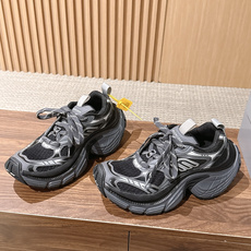 Balenciaga 10XL# 巴黎世家新款运动鞋强势出货 重工打造 所有配件均通过定做出产正品裁片 正确字体电绣 粗 Balenciaga 10XL# 巴黎世家新款运动鞋强势出货 重工打造 所有配件均通过定做出产正品裁片 正确字体电绣 粗