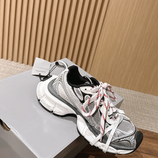 Balenciaga 巴黎世家九代最新爆款3XL Sneaker系列 情侣款 休闲 老爹鞋 运动鞋 整体鞋型汲取了Ba Balenciaga 巴黎世家九代最新爆款3XL Sneaker系列 情侣款 休闲 老爹鞋 运动鞋 整体鞋型汲取了Ba