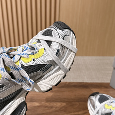 Balenciaga 巴黎世家九代最新爆款3XL Sneaker系列 情侣款 休闲 老爹鞋 运动鞋 整体鞋型汲取了Ba Balenciaga 巴黎世家九代最新爆款3XL Sneaker系列 情侣款 休闲 老爹鞋 运动鞋 整体鞋型汲取了Ba
