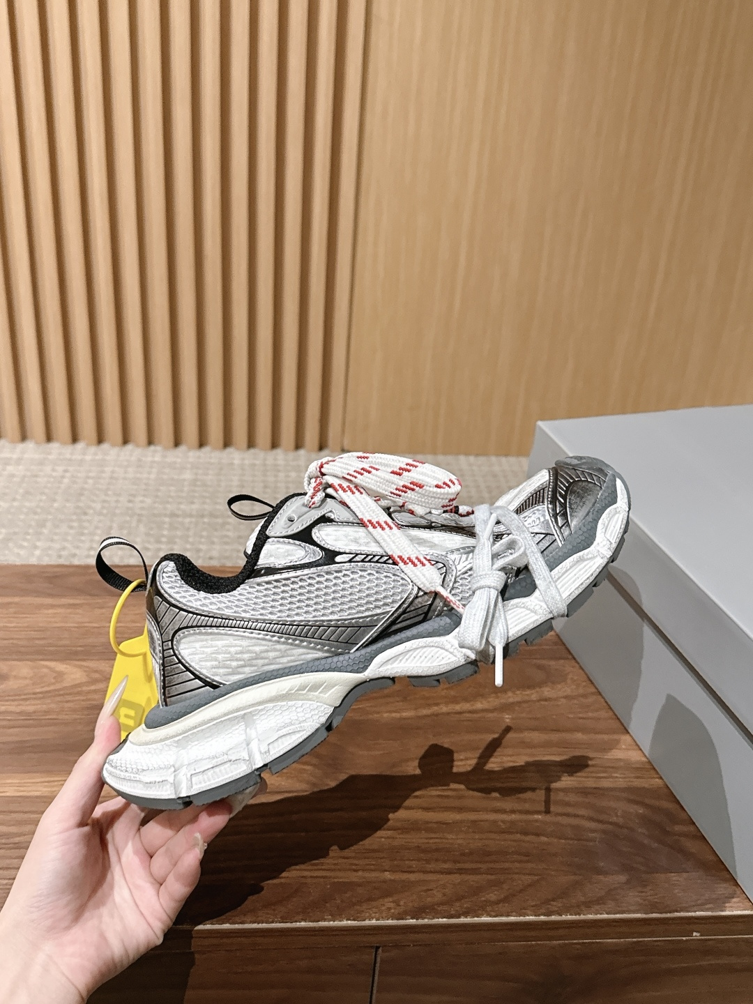 Balenciaga 巴黎世家九代最新爆款3XL Sneaker系列 情侣款 休闲 老爹鞋 运动鞋  整体鞋型汲取了Ba