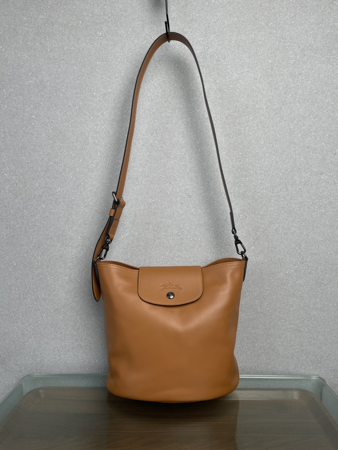 Longchamp Le pliage Xtra series bucket shoulder/crossbody bag, cognac color real shot