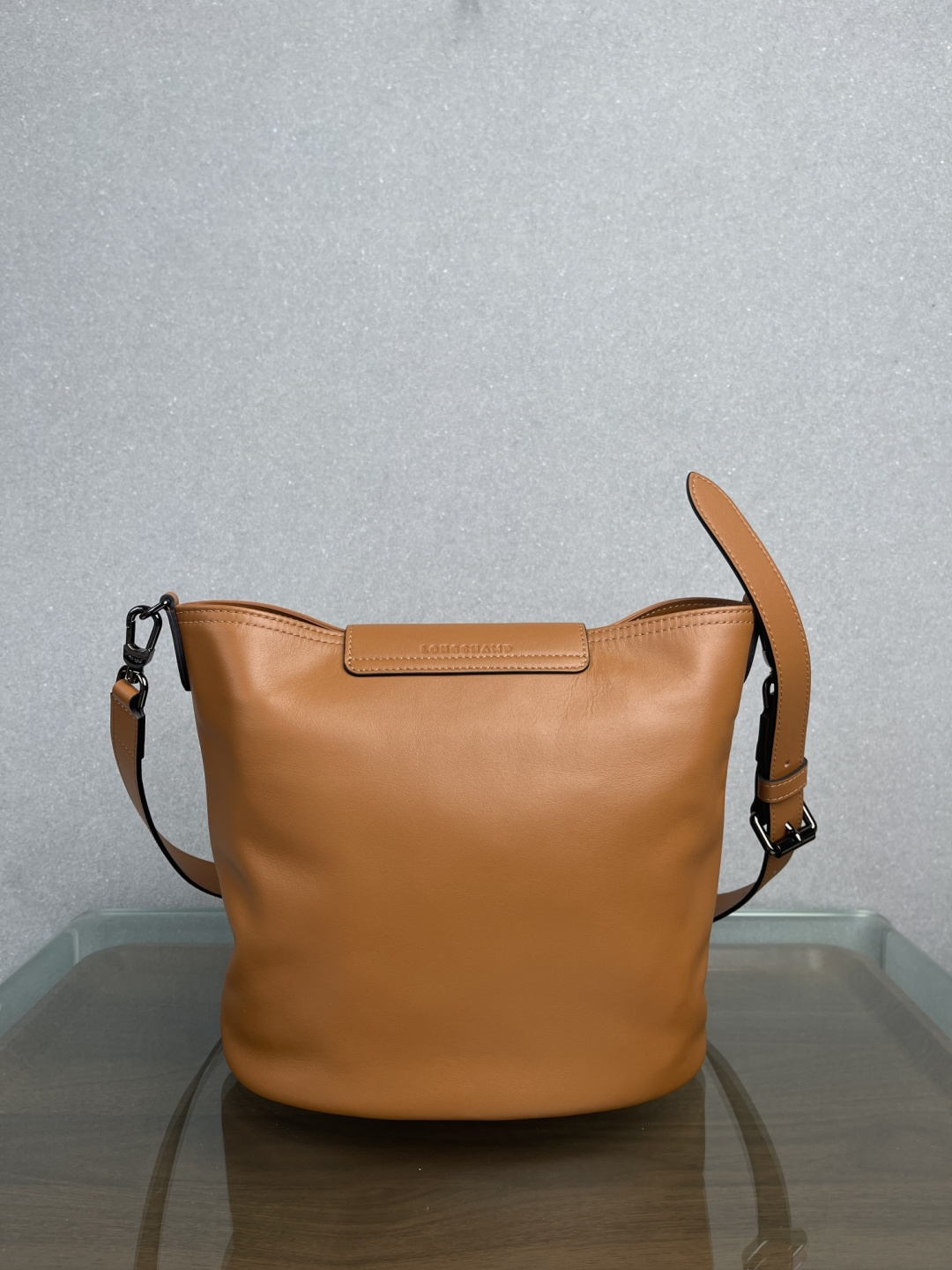 Longchamp Le pliage Xtra series bucket shoulder/crossbody bag, cognac color real shot