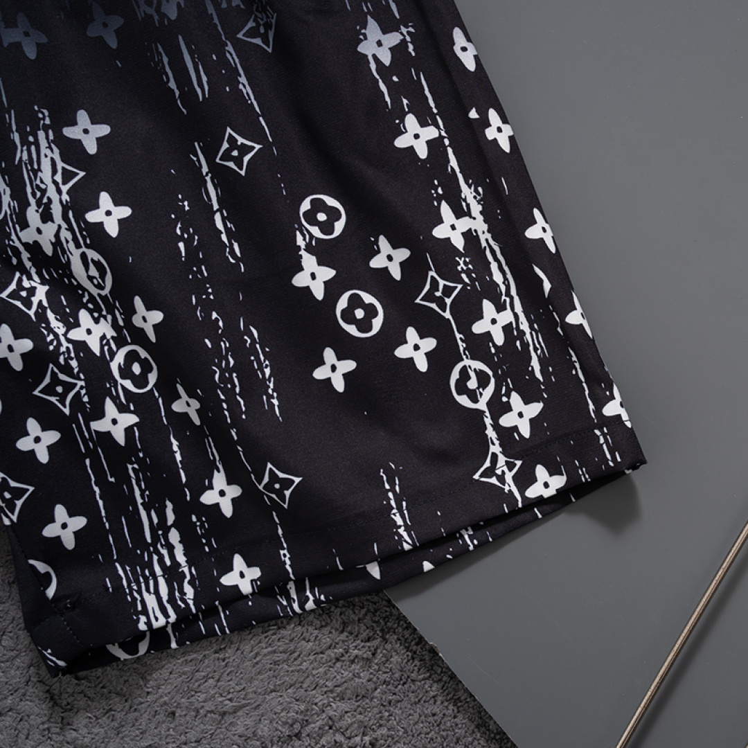 Louis Vuitton 路易Lv 最新款男士潮牌沙滩裤，料子细腻光，快 高清面料印花，手感极佳 M~XXXL