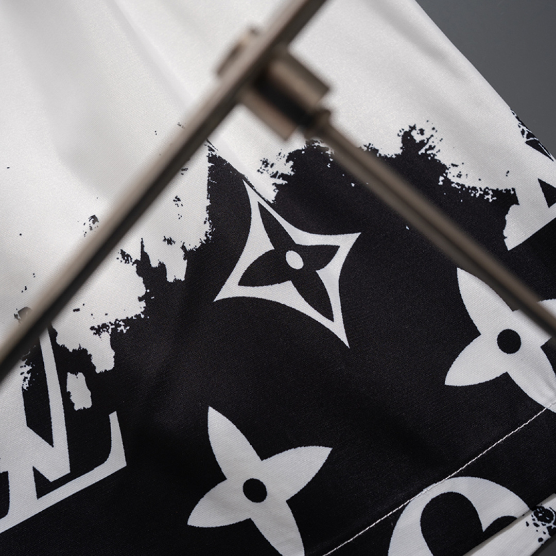 Louis Vuitton 路易lv 最新款男士潮牌沙滩裤，料子细腻光，快 高清面料印花，手感极佳 M~XXXL
