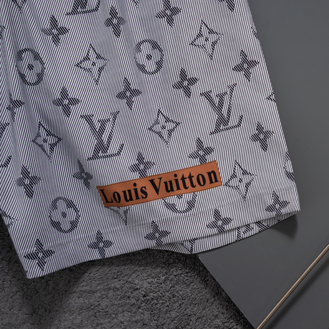 Louis Vuitton 路易lv 最新款男士潮牌沙滩裤，料子细腻光，快 高清面料印花，手感极佳 M~XXXL 两个颜色