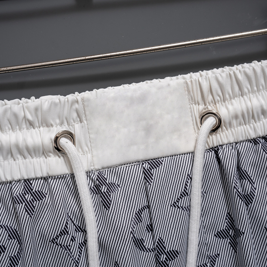 Louis Vuitton 路易lv 最新款男士潮牌沙滩裤，料子细腻光，快 高清面料印花，手感极佳 M~XXXL 两个颜色