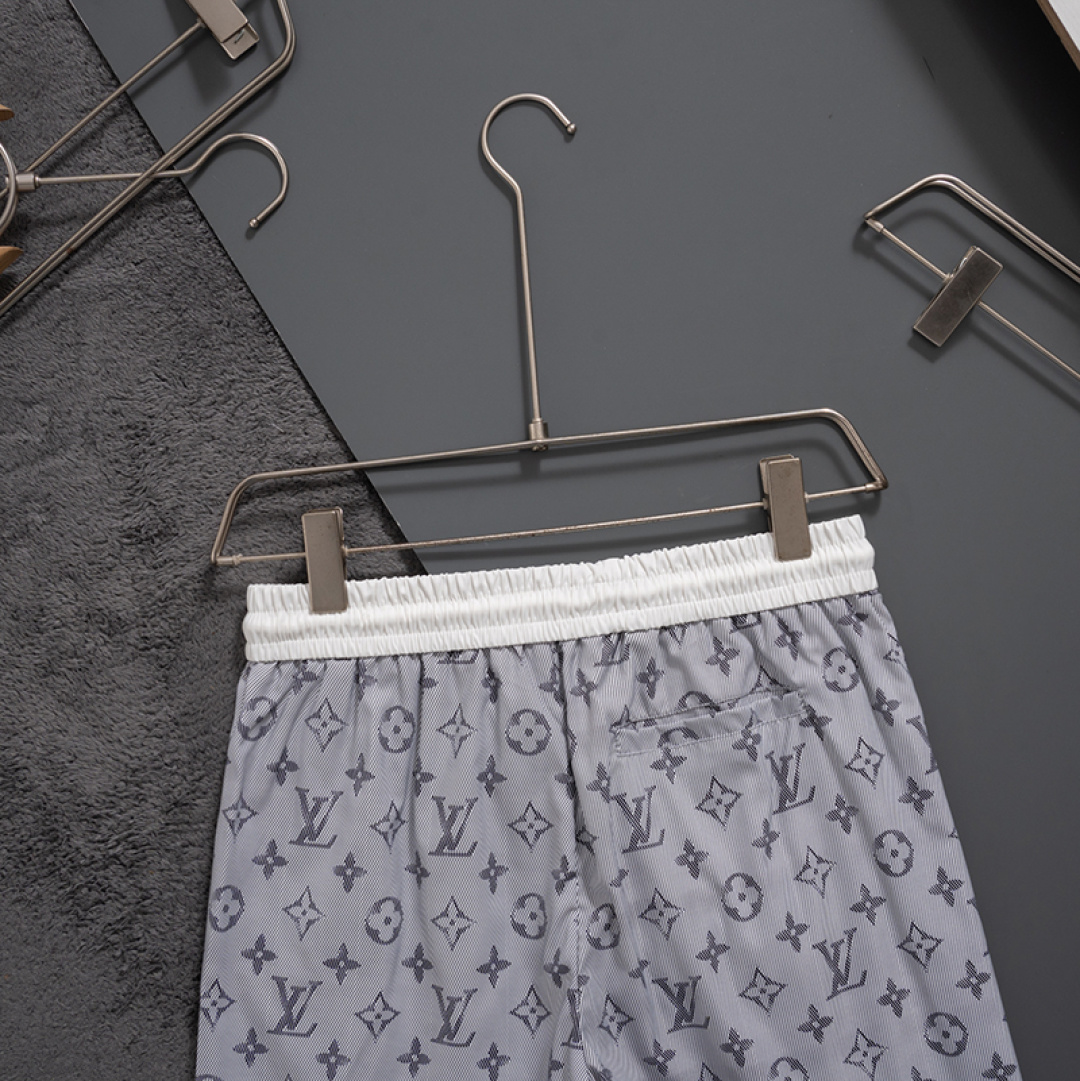 Louis Vuitton 路易lv 最新款男士潮牌沙滩裤，料子细腻光，快 高清面料印花，手感极佳 M~XXXL 两个颜色