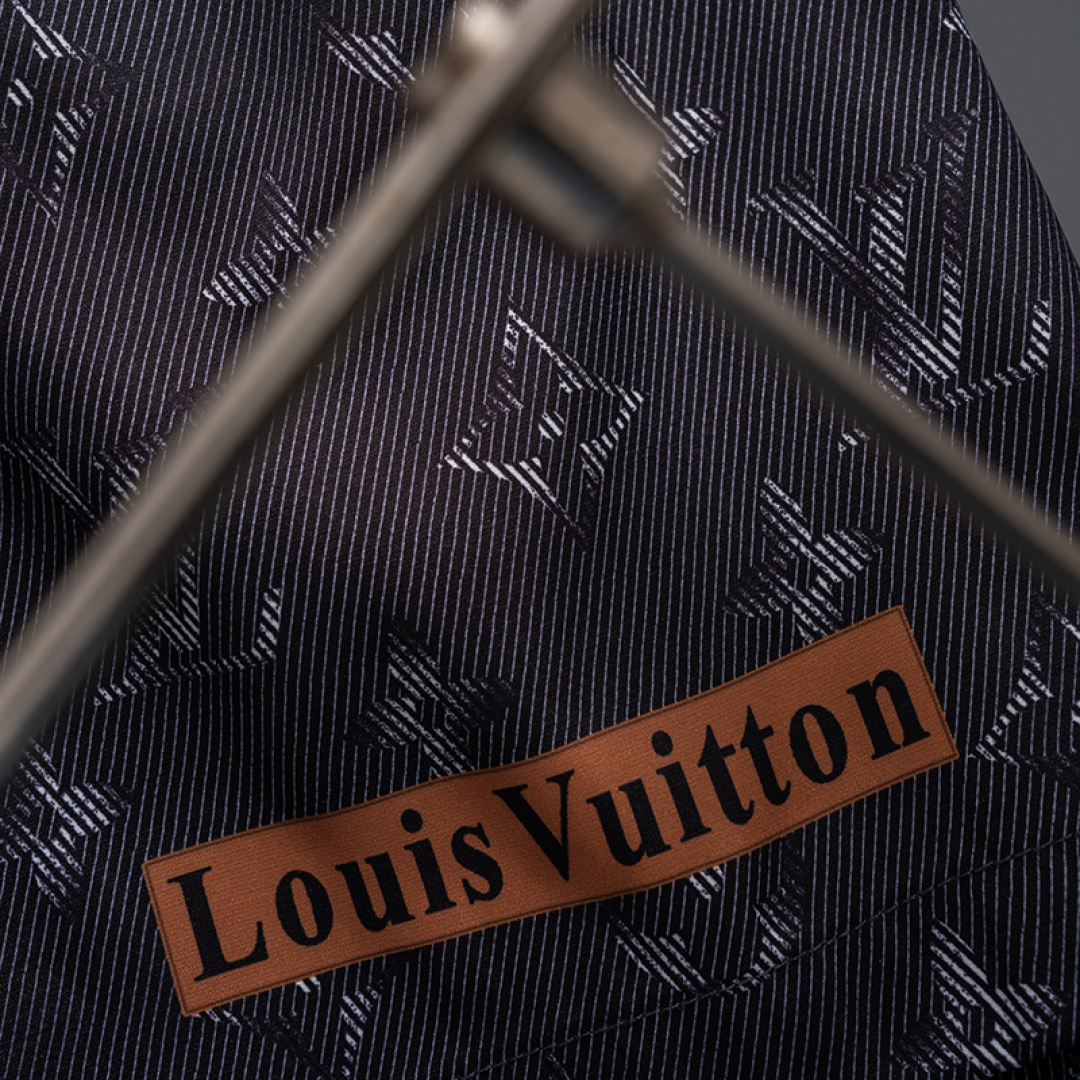 Louis Vuitton 路易lv 最新款男士潮牌沙滩裤，料子细腻光，快 高清面料印花，手感极佳 M~XXXL 两个颜色