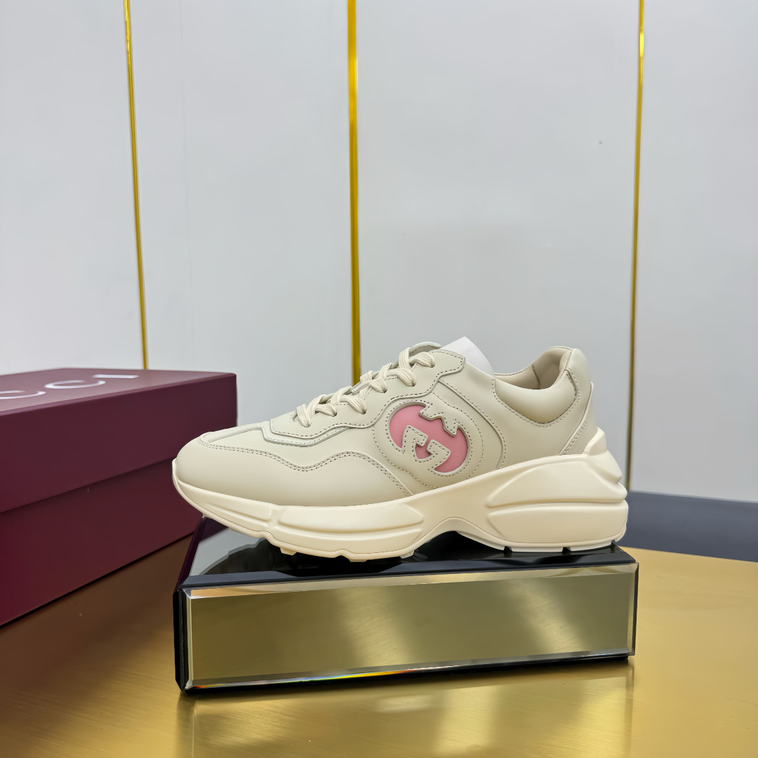 NO:222057,…: Female/Male/Top version Gucci Gucci Dad Shoes Top version… Purchase level…Original quality G home Dad shoes Men and women’s size couples, 3D printing, classic tenement model, top lasting crafts… Oil edge craftsmanship, look at details, taste details. …The whole series of patterns are available,…You can make it from the picture…Fabric: Imported top layer cowhide Lining/Foot pad: Original A-grade mixed sheepskin Outsole: Original TPU vacuum sole Packaging: Top-grade packaging for counter with handbag Size: 35-46 