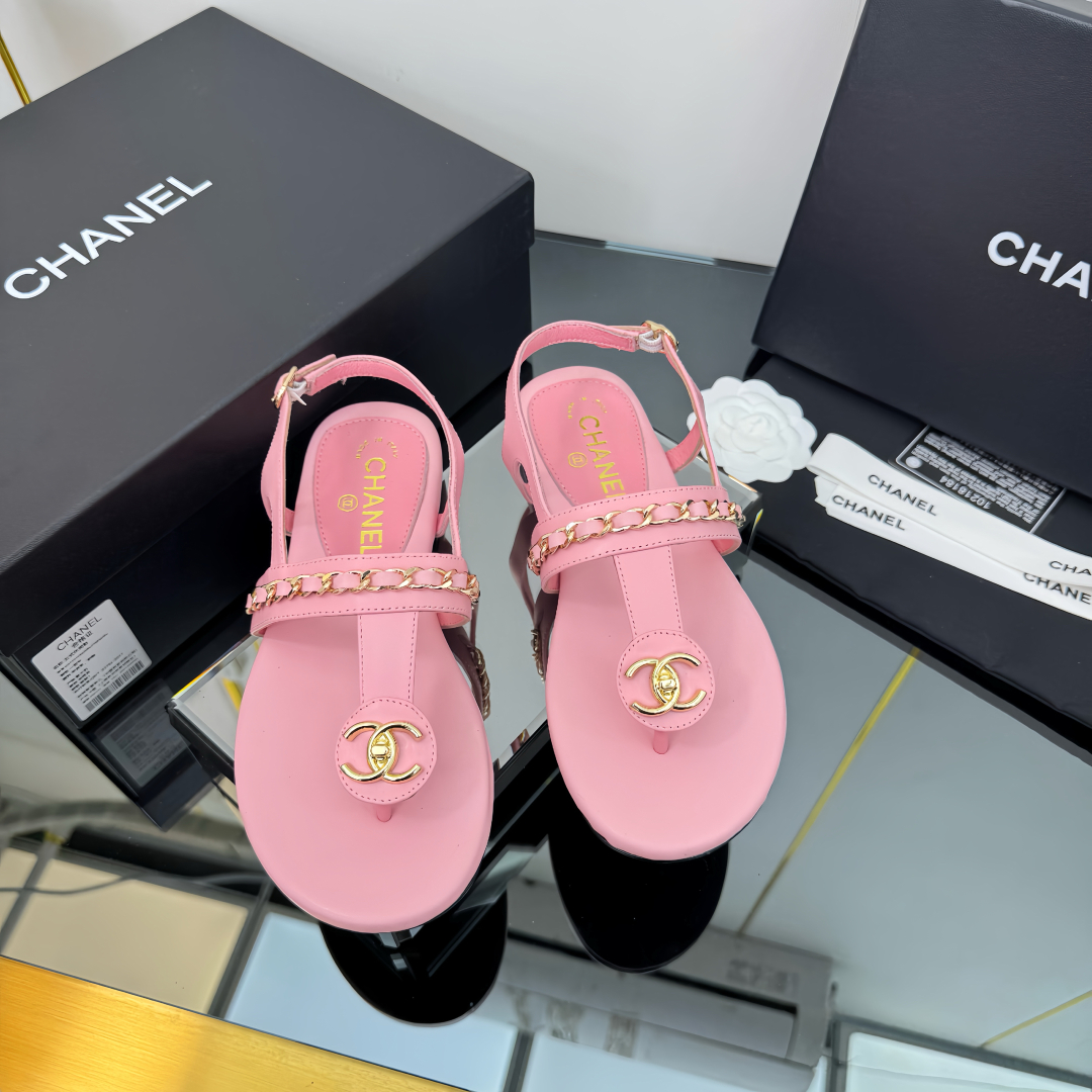 Elegant Lambskin Sandals with Slingback and Gold Chain Accents for Women 5 cmp i1743030398454 2718 0 3